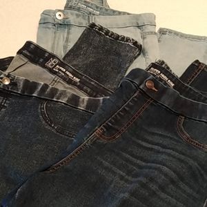 Three pairs stretchy jeggings